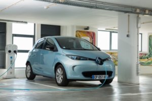 Occasion : la voiture électrique n'a pas encore son contrat de confiance